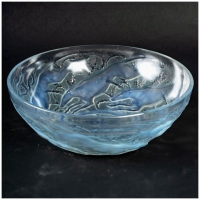 1921 René Lalique – Coupe Chiens Verre Opalescent Patiné Bleu