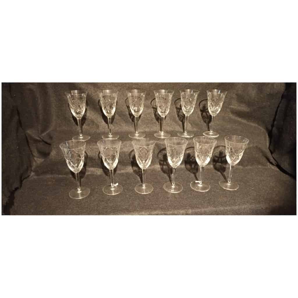 service of 48 glasses and water jug ​​and decanter in Lorraine crystal (price for 50 pieces) 5