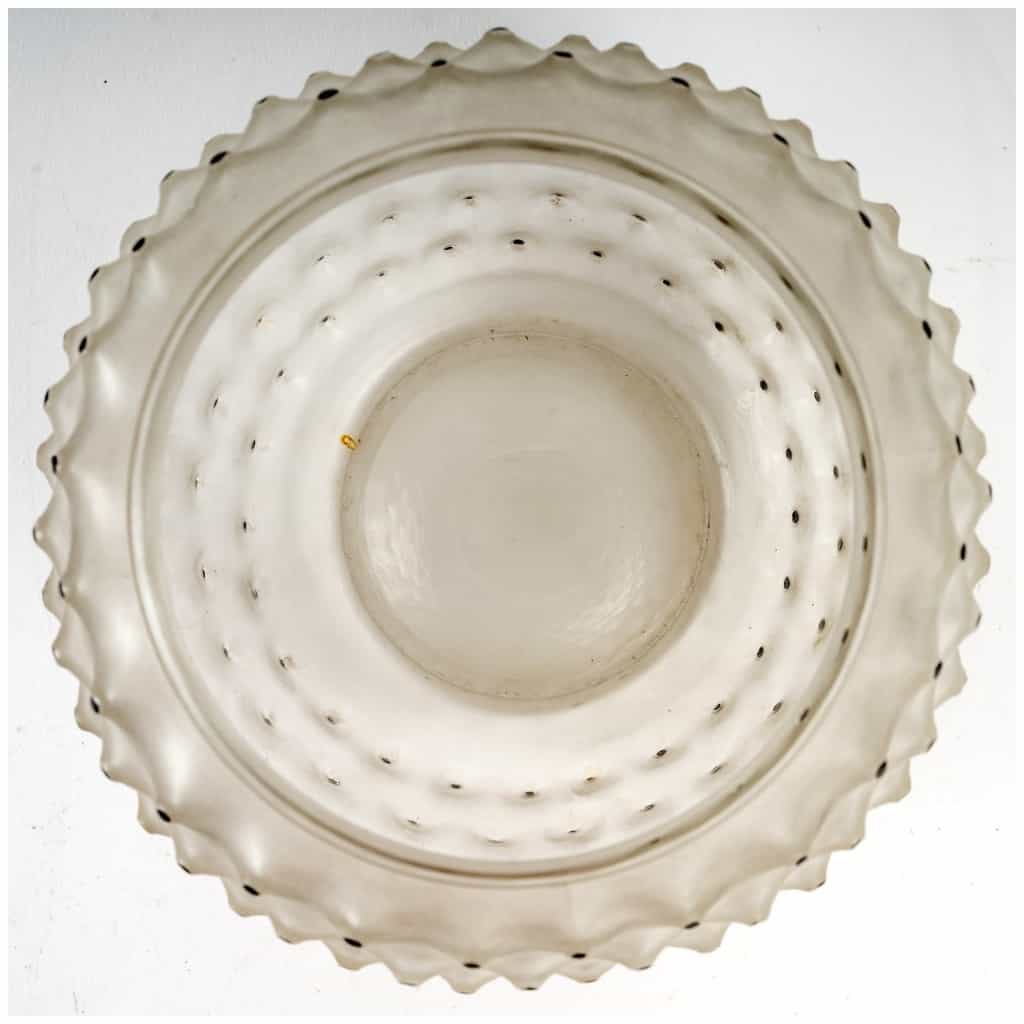 1933 René Lalique – Vase Cactus Verre Blanc Emaillé Noir d’Origine 6
