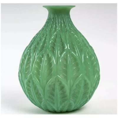 1927 René Lalique – Vase Malesherbes Verre Vert Jade Double Couche