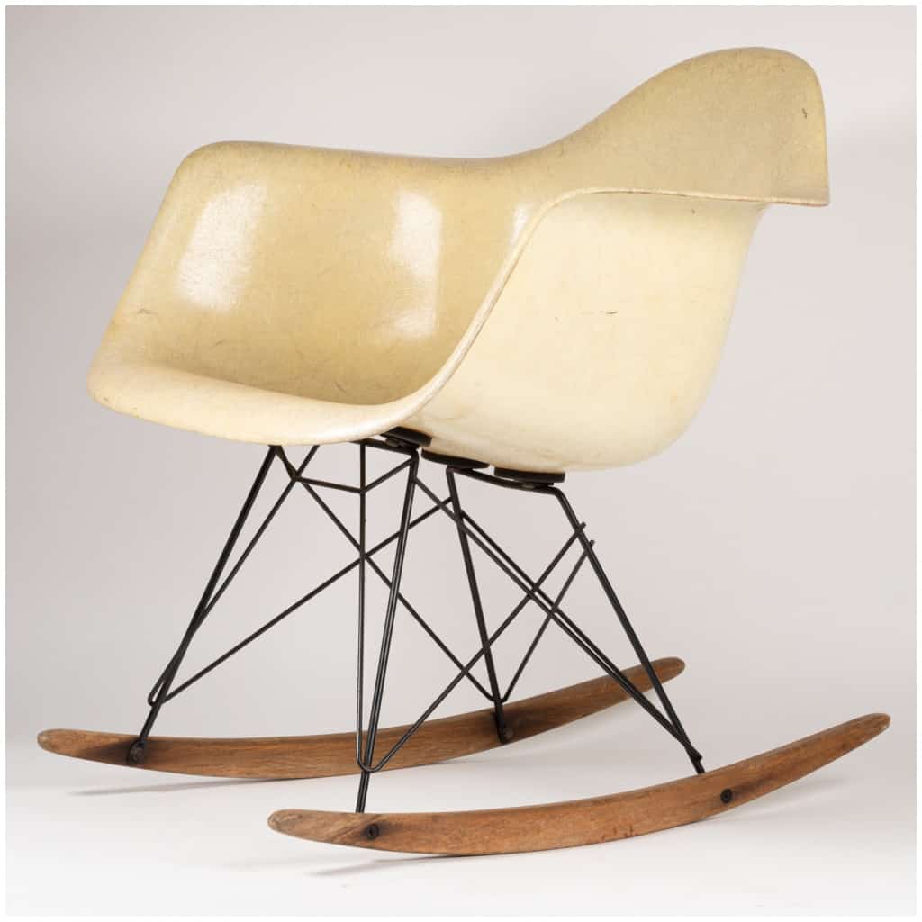 Charles (1907-1978) and Ray (1912-1988) Eames, RAR rocking chair, 1950 3