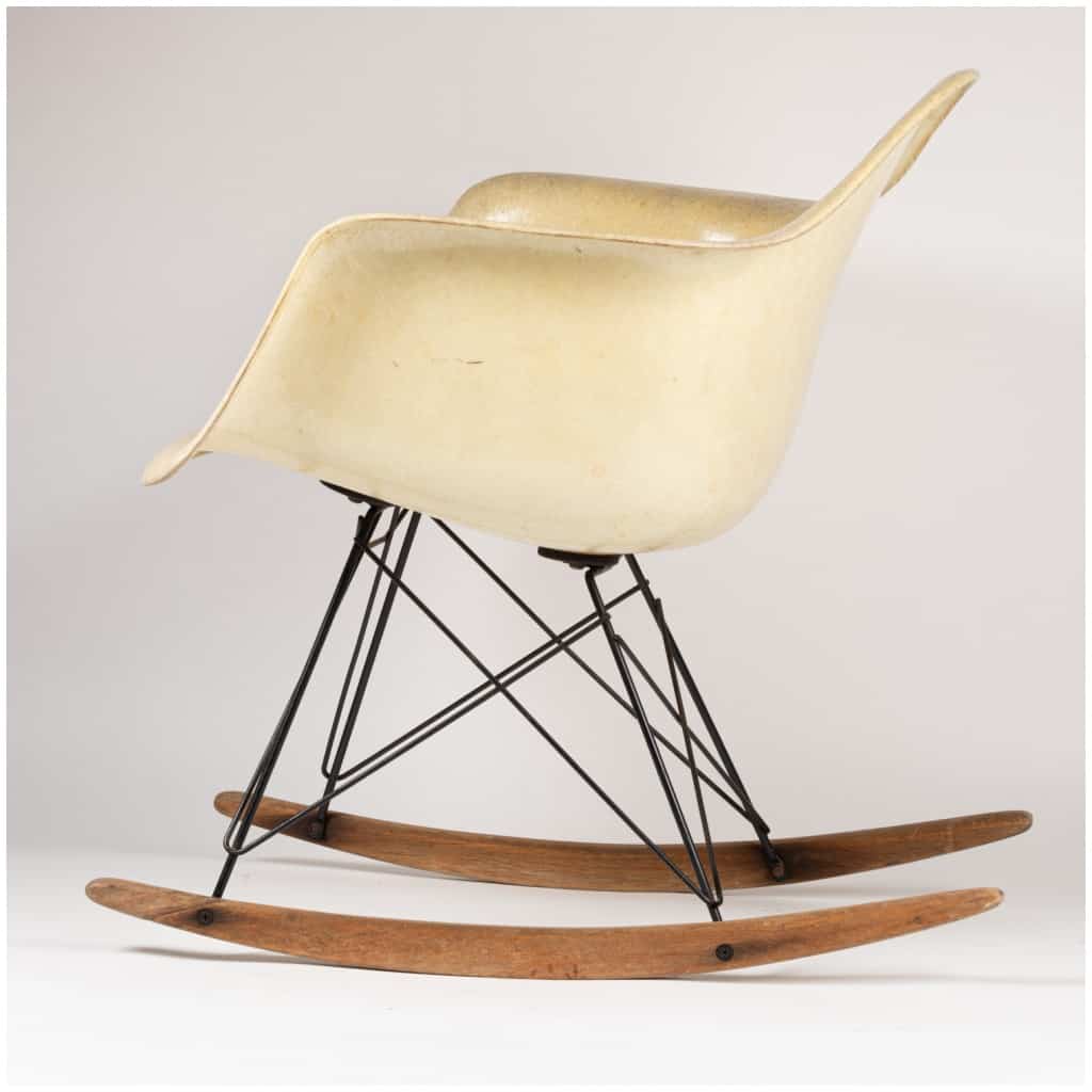 Charles (1907-1978) et Ray (1912-1988) Eames, fauteuil à bascule RAR, 1950 4
