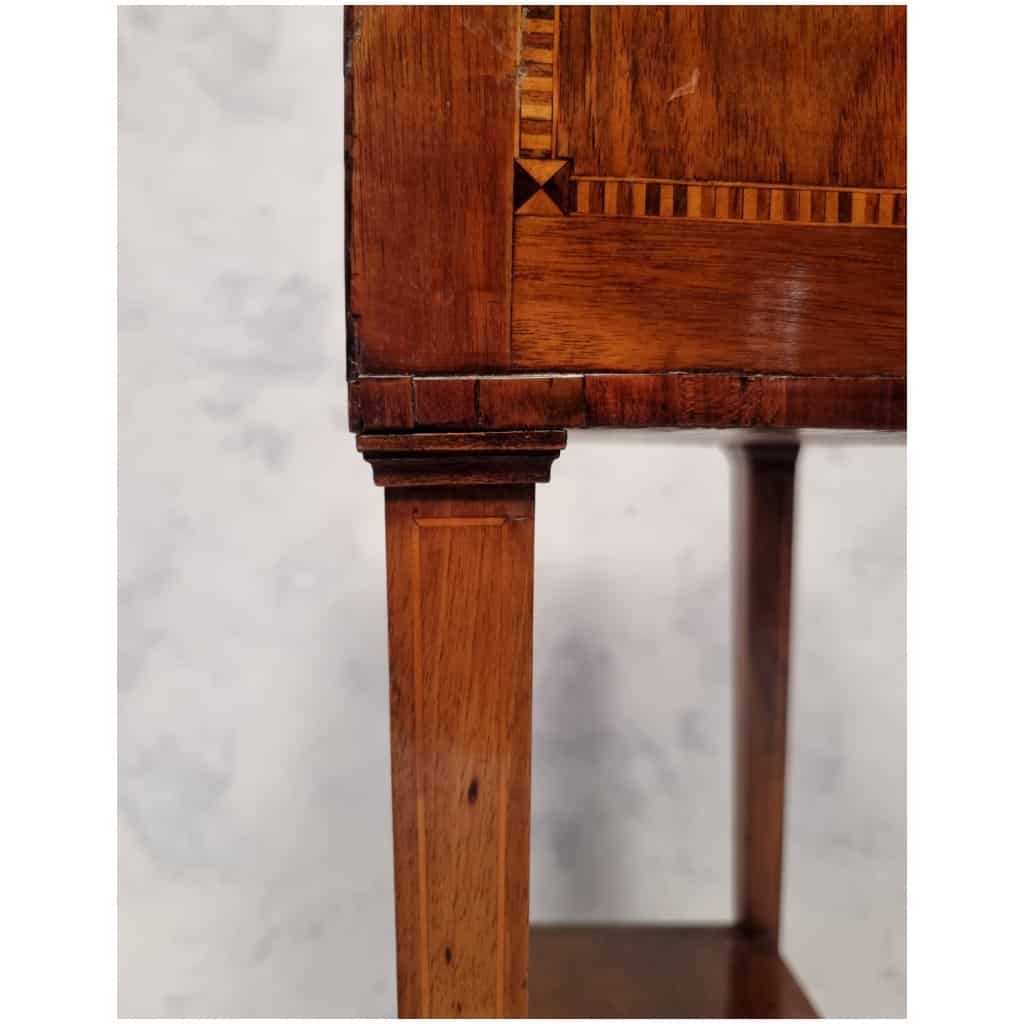 Table de Salon Époque Louis XVI en Marqueterie – Noyer – 18ème 15