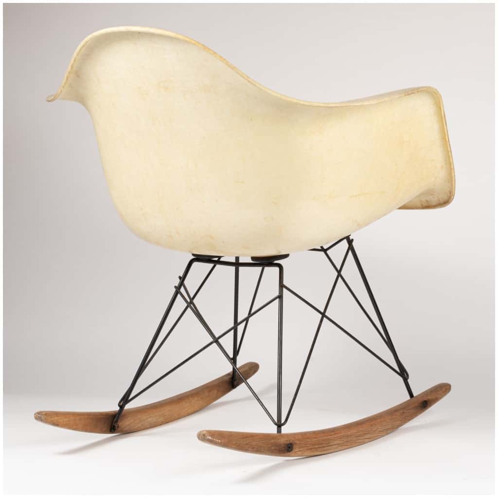 Charles (1907-1978) et Ray (1912-1988) Eames, fauteuil à bascule RAR, 1950 5