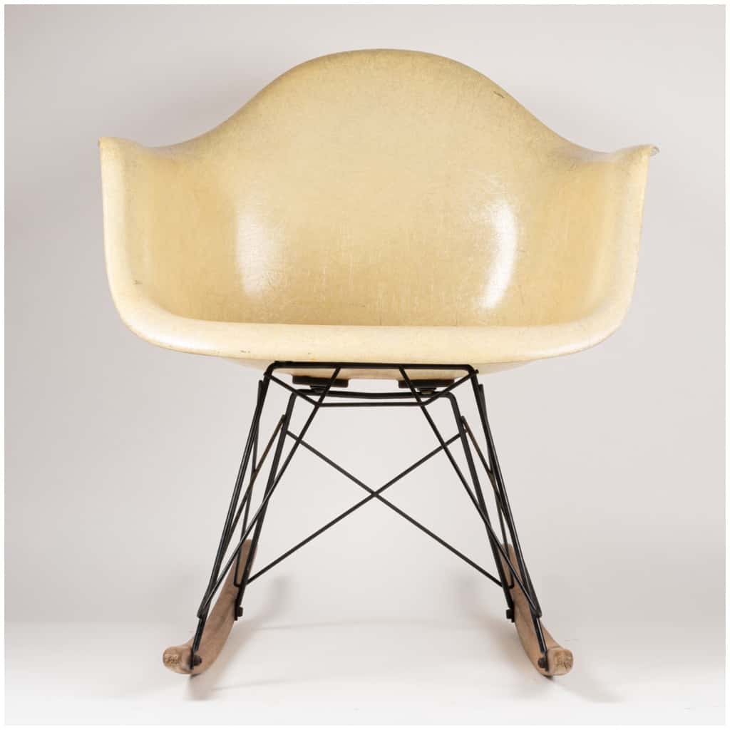Charles (1907-1978) et Ray (1912-1988) Eames, fauteuil à bascule RAR, 1950 7
