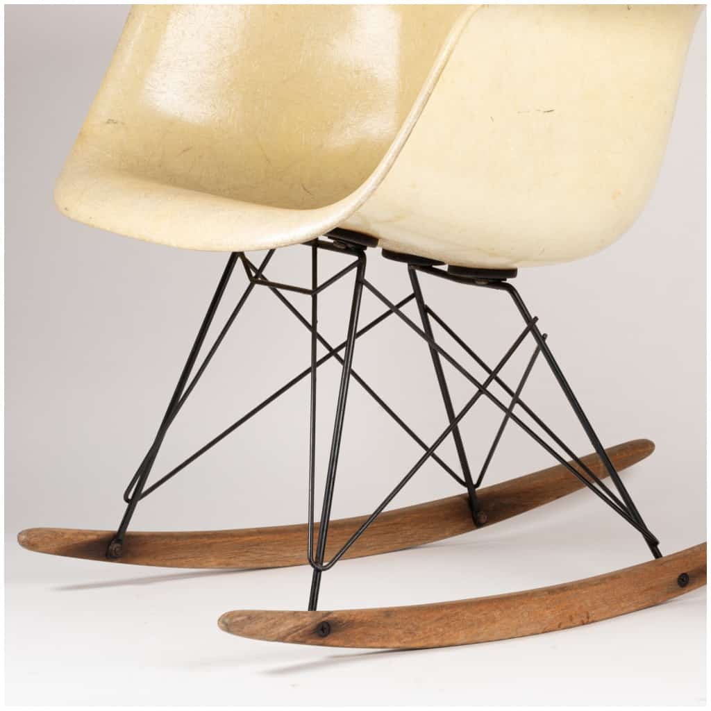 Charles (1907-1978) et Ray (1912-1988) Eames, fauteuil à bascule RAR, 1950 9