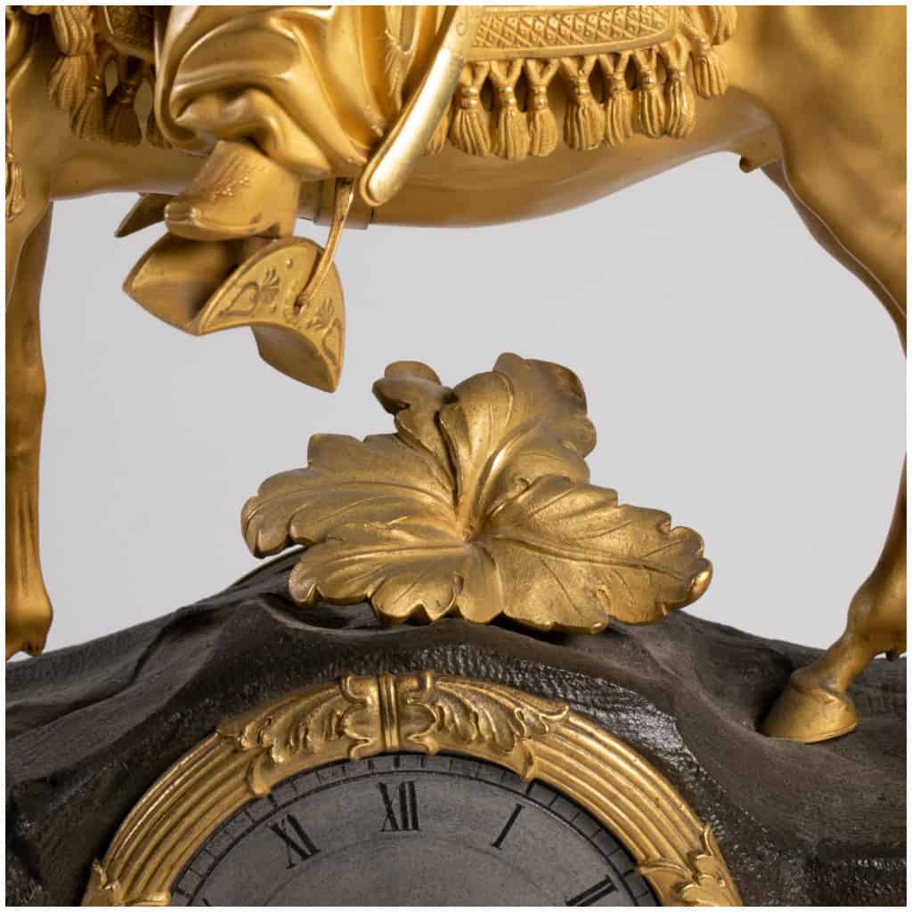 Mameluck pendulum in bronze and regulates with double patina, XIXand 10