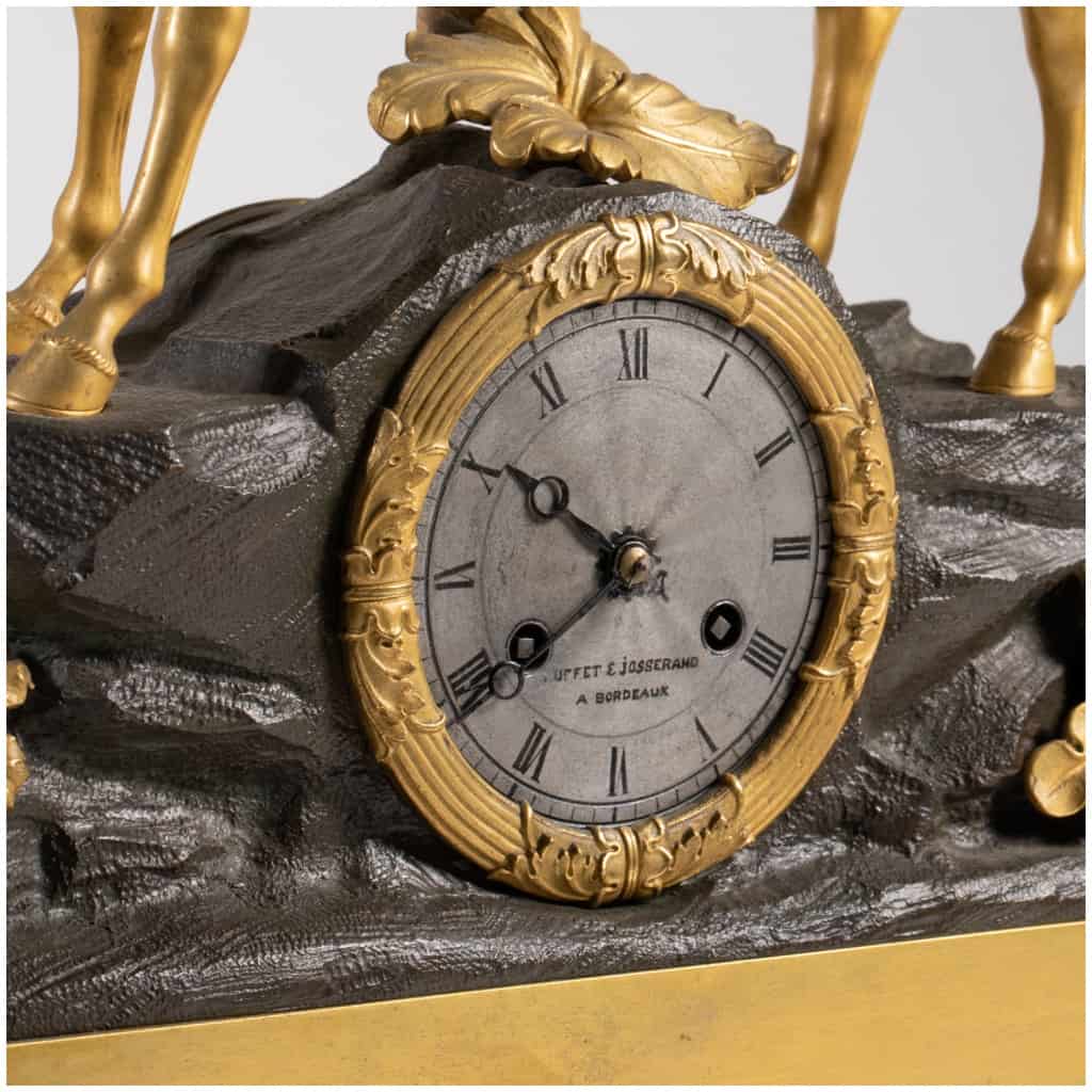 Mameluck pendulum in bronze and regulates with double patina, XIXand 11