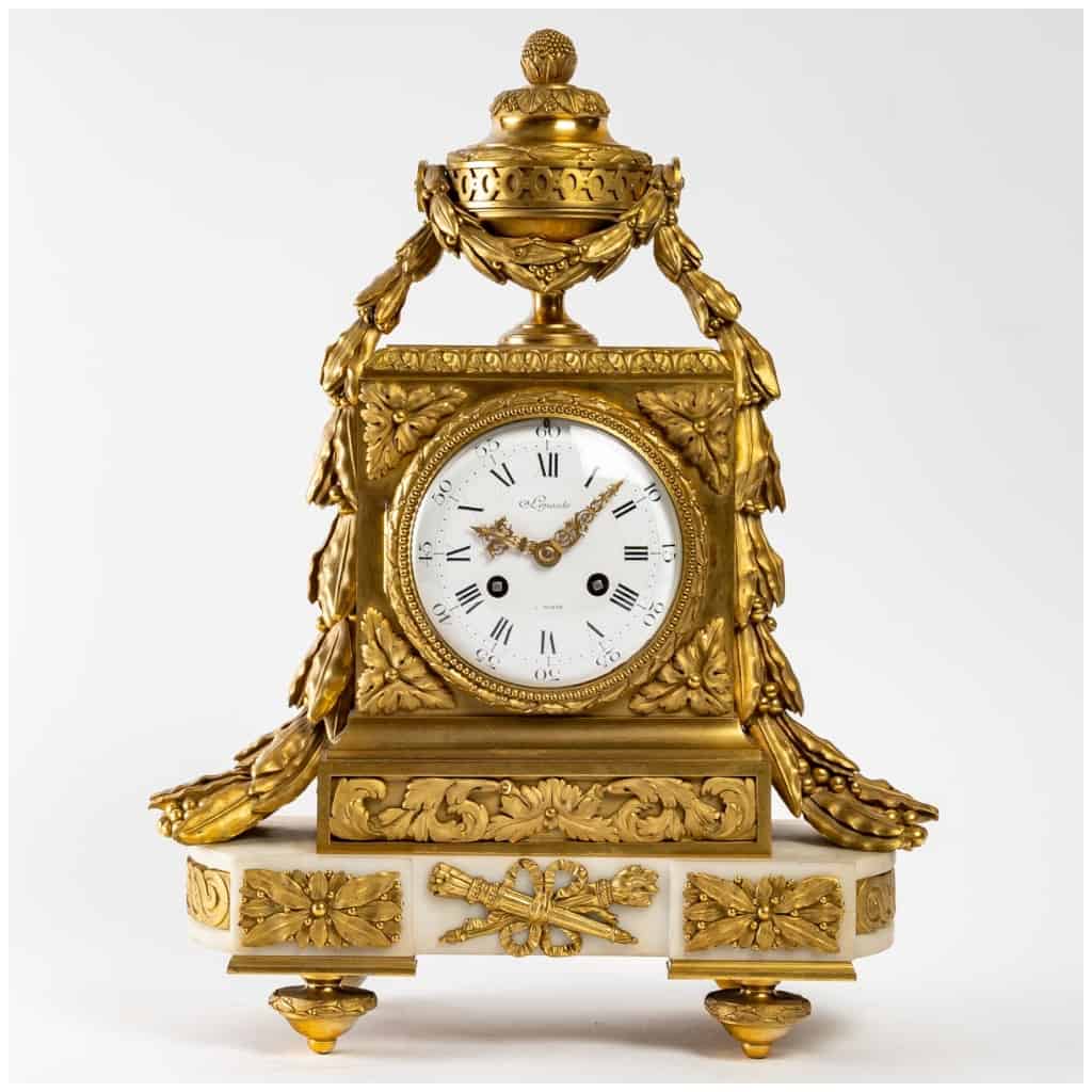 Louis style clock XVI. 3