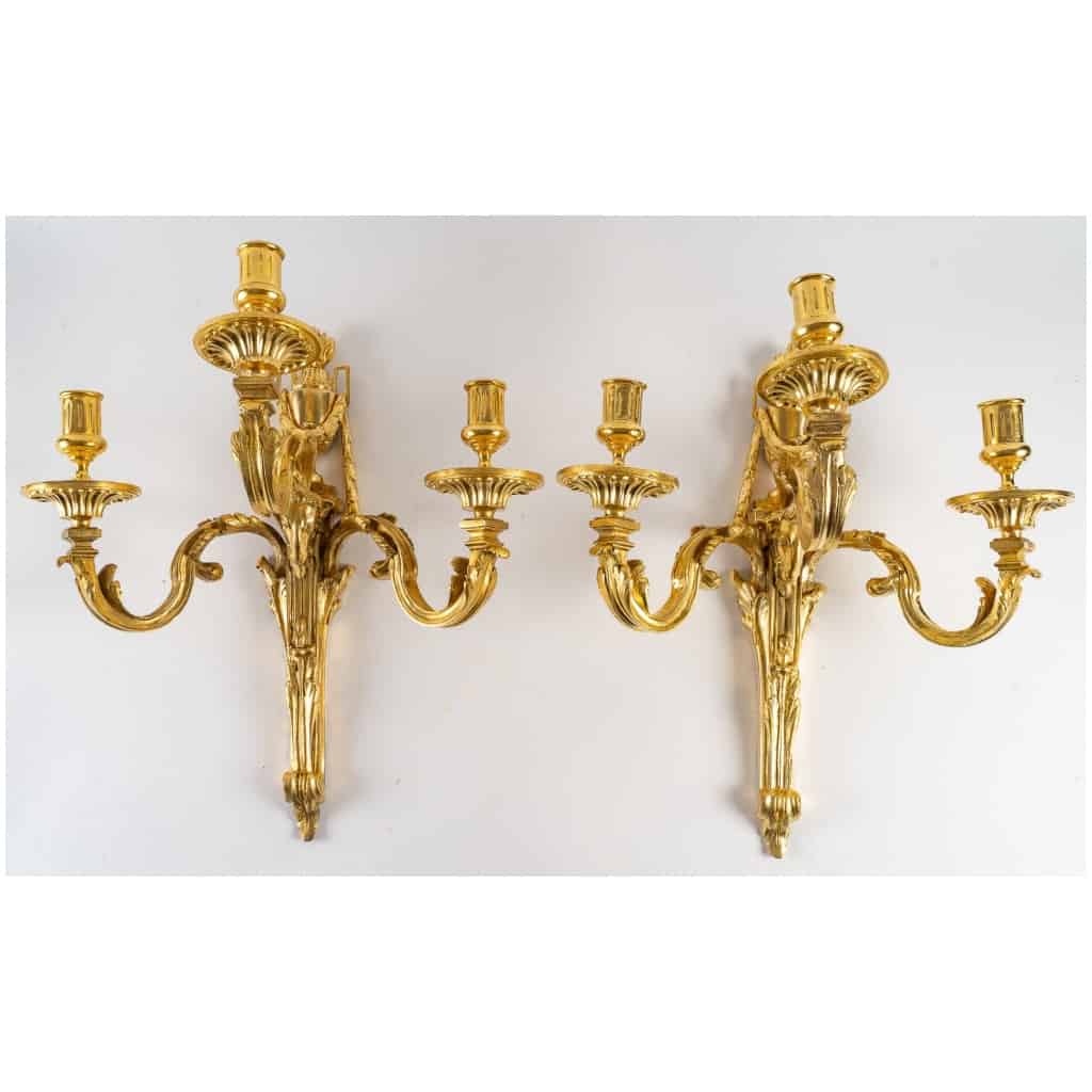 Paire d’appliques dites aux Béliers en bronzez ciselé et doré époque Louis XVI vers 1780 4