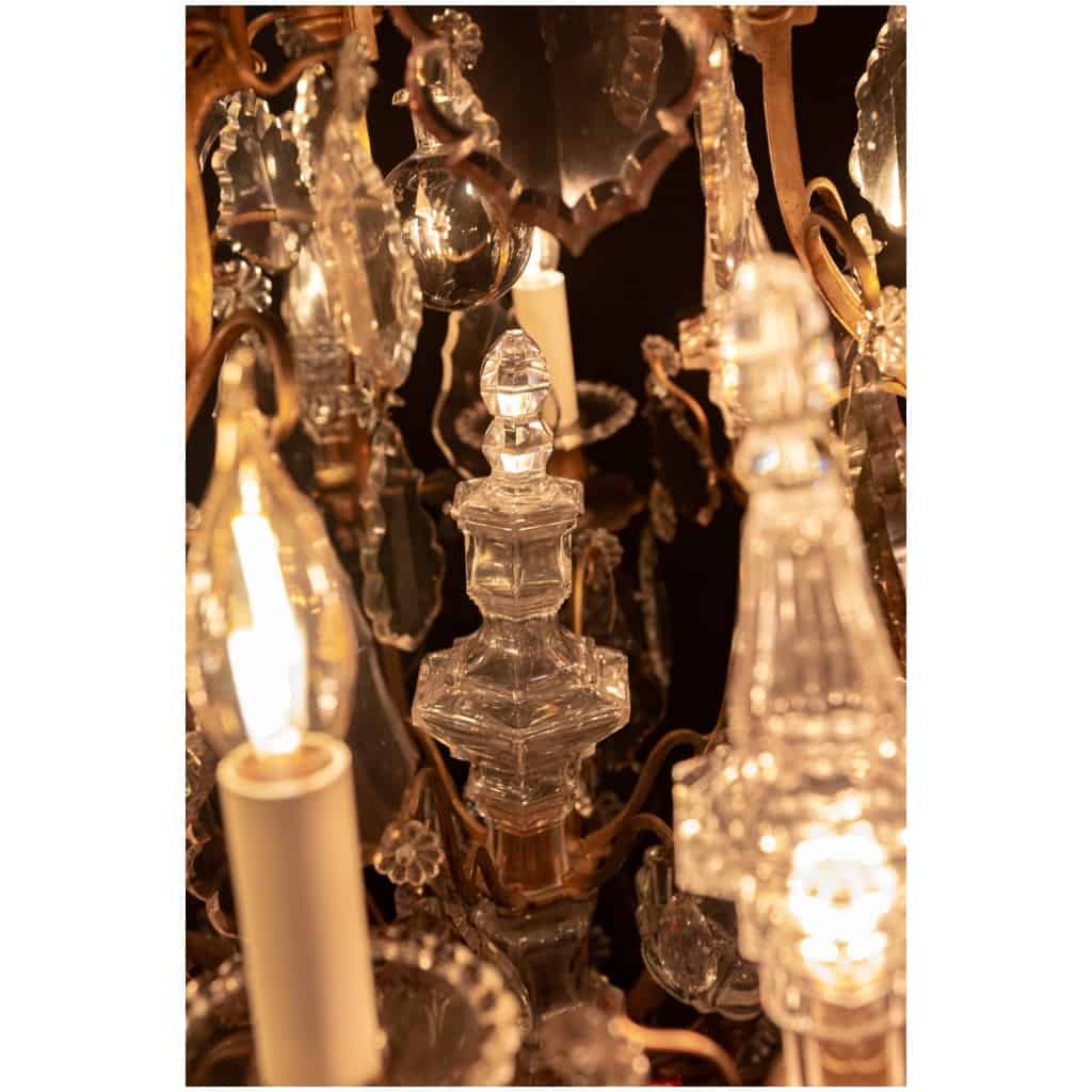 Lustre de style Louis XV en bronze doré et décor de cristal taillé signé par les Cristalleries de Baccarat vers 1880 6