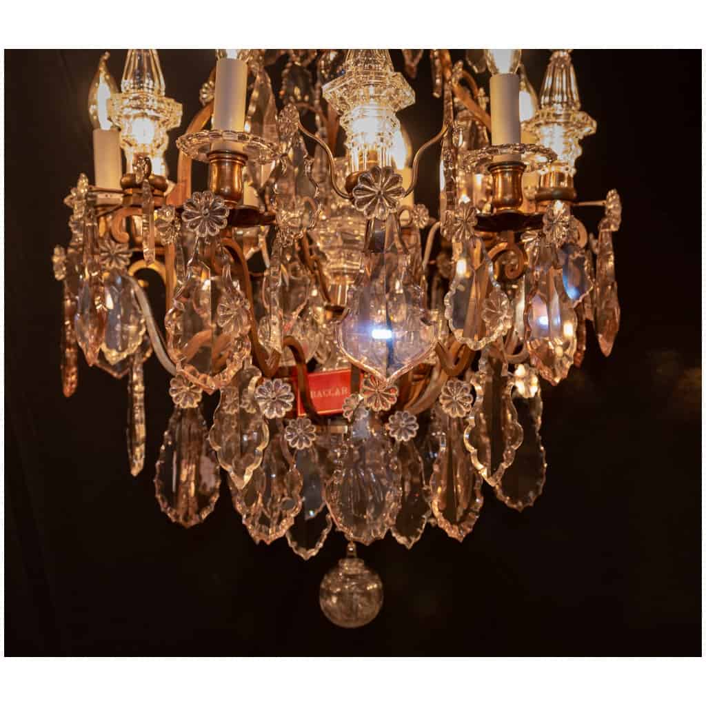 Lustre de style Louis XV en bronze doré et décor de cristal taillé signé par les Cristalleries de Baccarat vers 1880 10