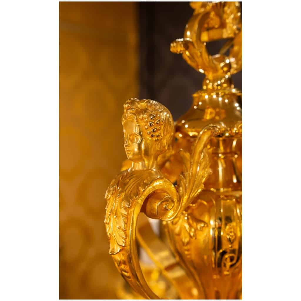 Lustre en bronze ciselé et doré de style Louis XIV d’après André-Charles Boulle XIXème siècle 5