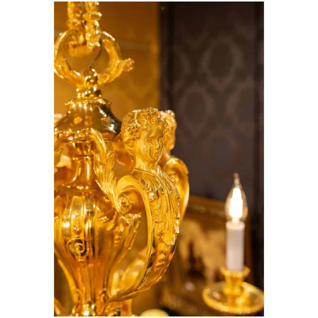 Lustre en bronze ciselé et doré de style Louis XIV d’après André-Charles Boulle XIXème siècle 9