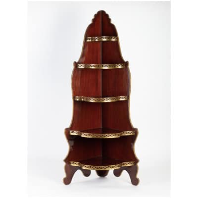 Encoignure en acajou à décor de bronze et laiton doré vers 1850-1870 3