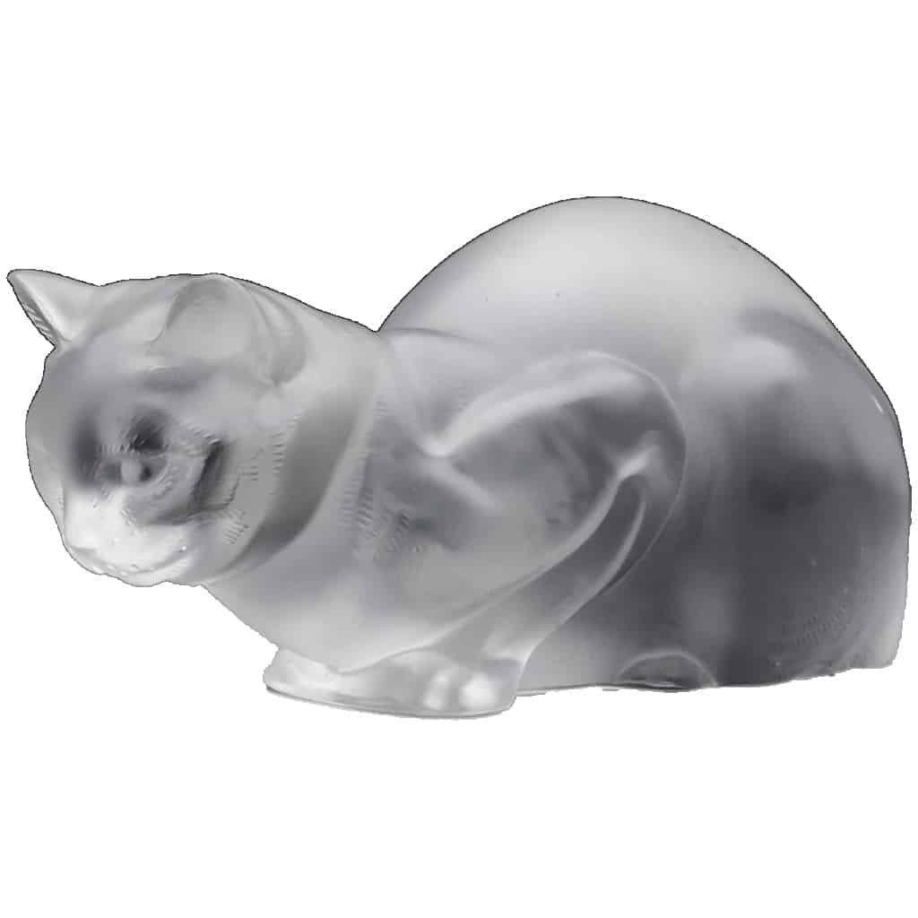 Maison Lalique: “Lying Cat” 3