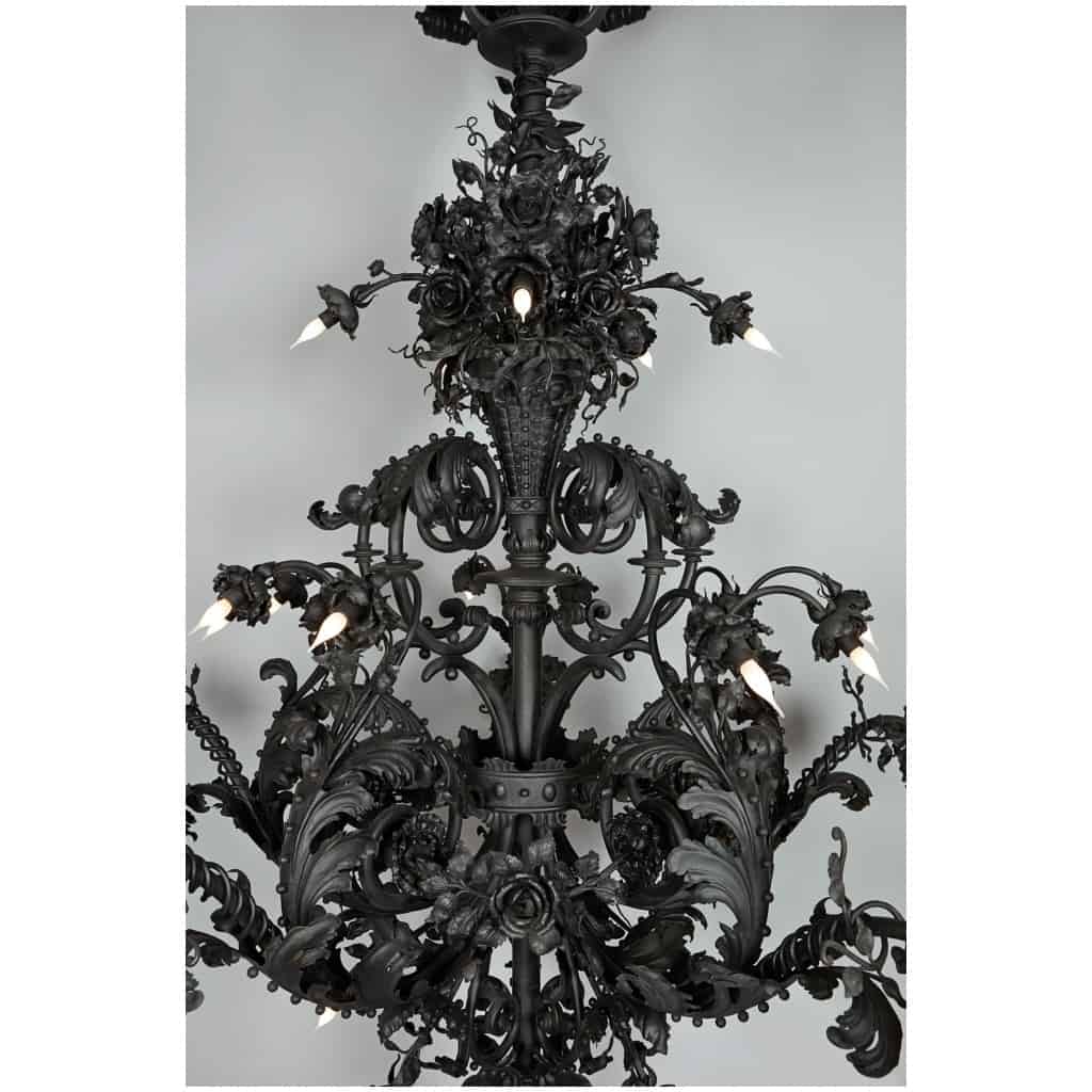 Large wrought iron chandelier from the end of the 19th or beginning of the 20th century. SOLD. 4