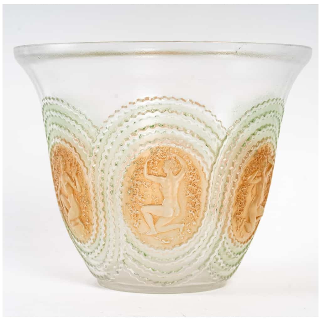 René Lalique : Vase « Dryades » 4