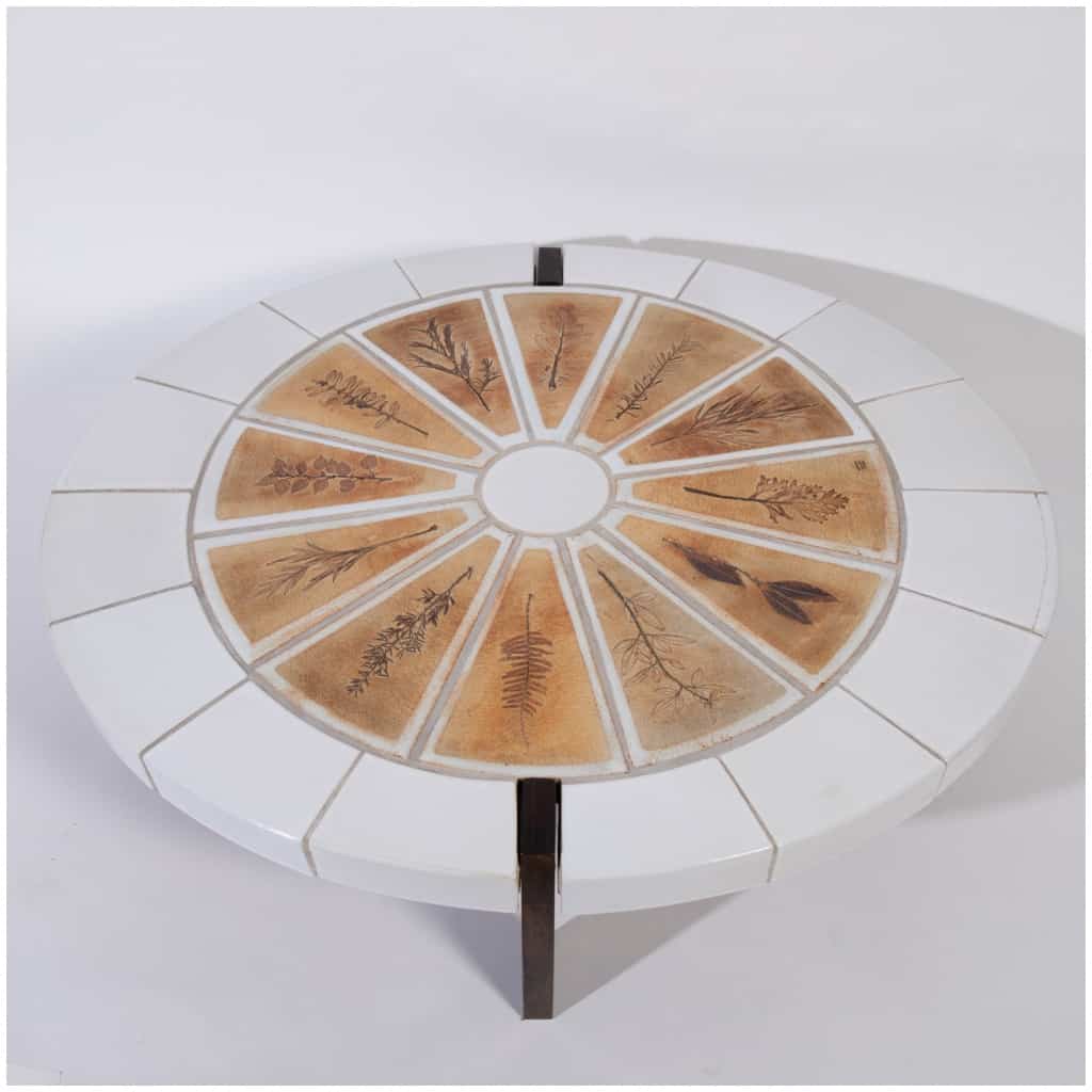 Roger Capron (1922-2006) et Vallauris, table basse en carreaux de faience à décor de feuilles, XXe 5