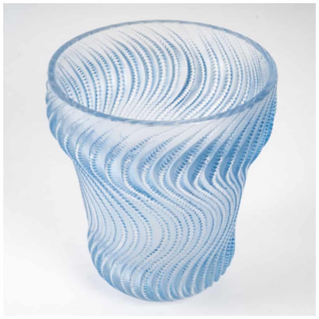 René Lalique: Vase “ACTINIA” 1934 6