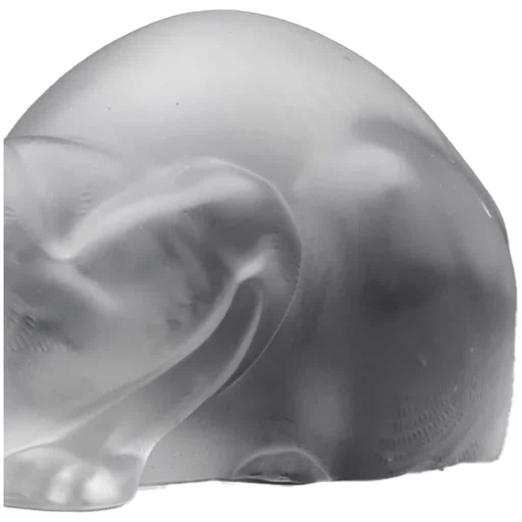 Maison Lalique: “Lying Cat” 6