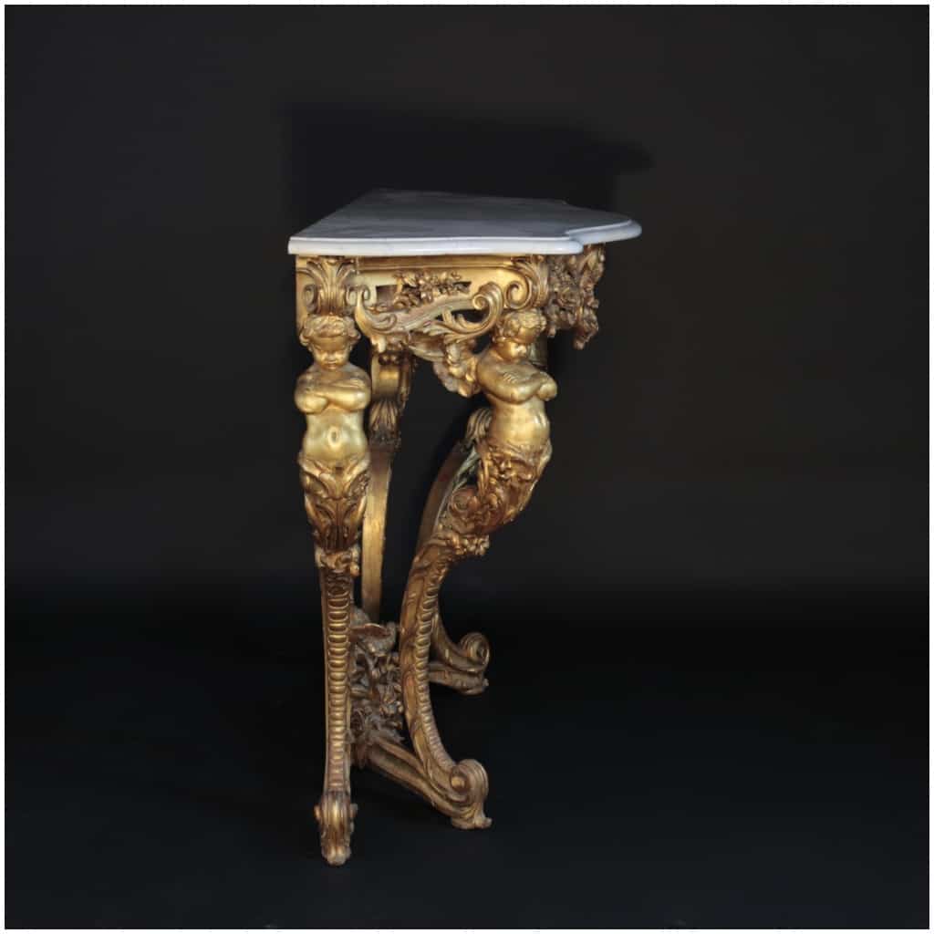 Console aux Putti en chêne sculpté et doré, plateau en marbre de carrare, XIXe 7