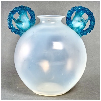 1926 René Lalique – Ronsard Vase Blue Patinated Opalescent Glass