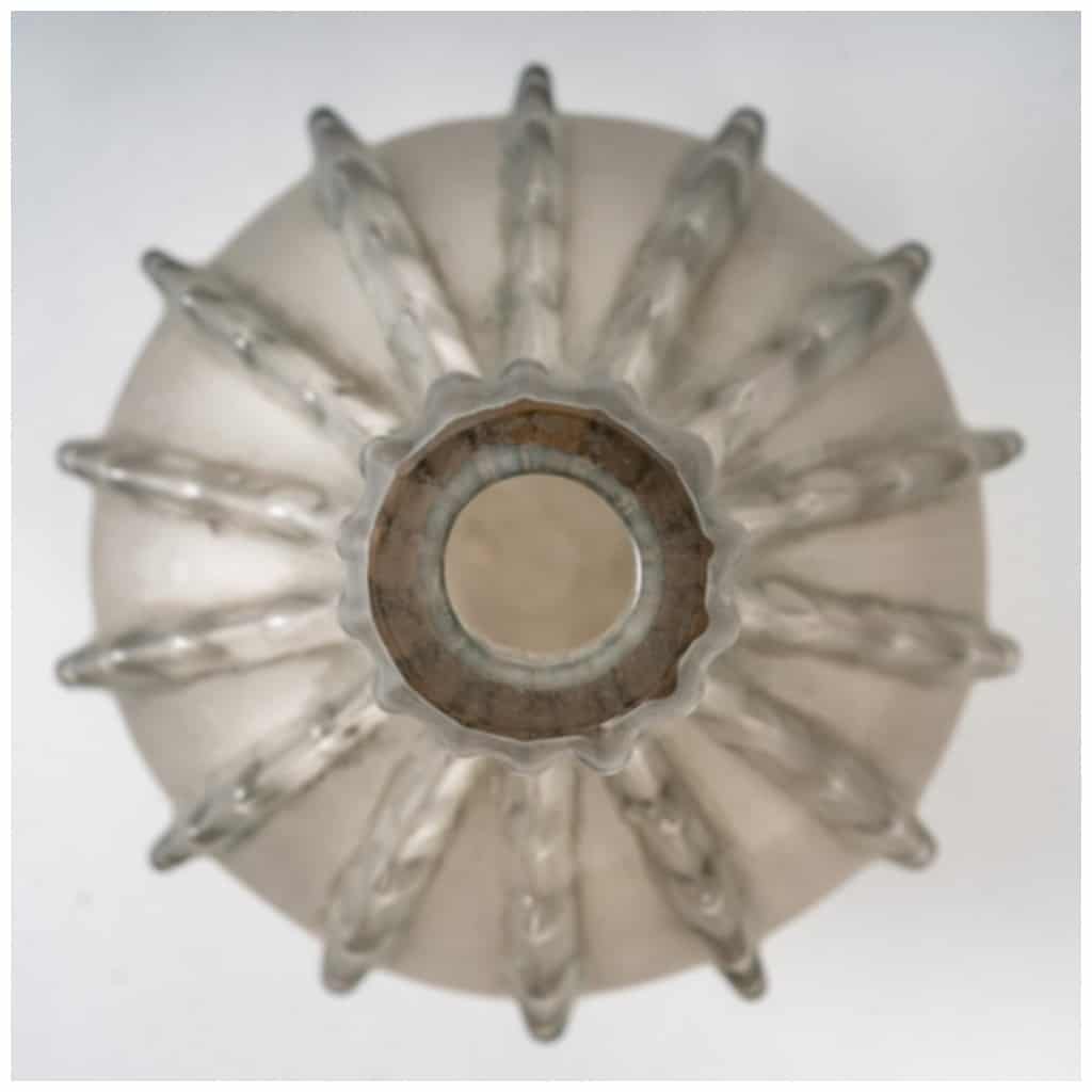 René Lalique : « Dentelé » Vase 1912 7