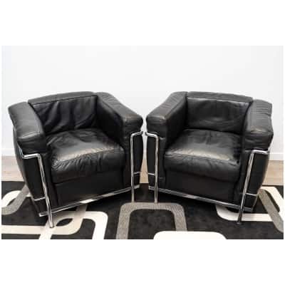 Le Corbusier, Perriand, Jeanneret - Cassina - Pair Of LC2 Black Leather Armchairs