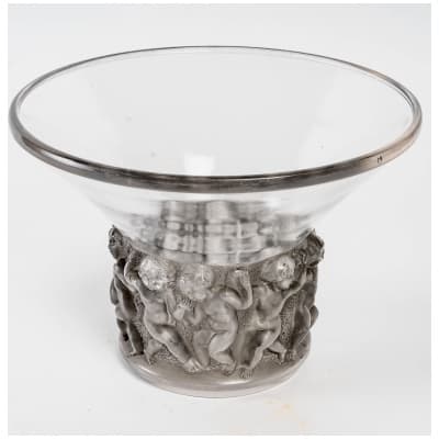 1930 René Lalique – Farandole Vase White Glass with Gray Patina
