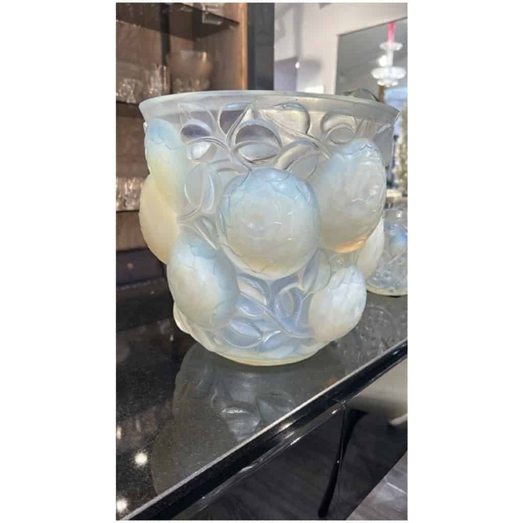 René Lalique (1860-1945) – Vase Opalescent « Oran » 11