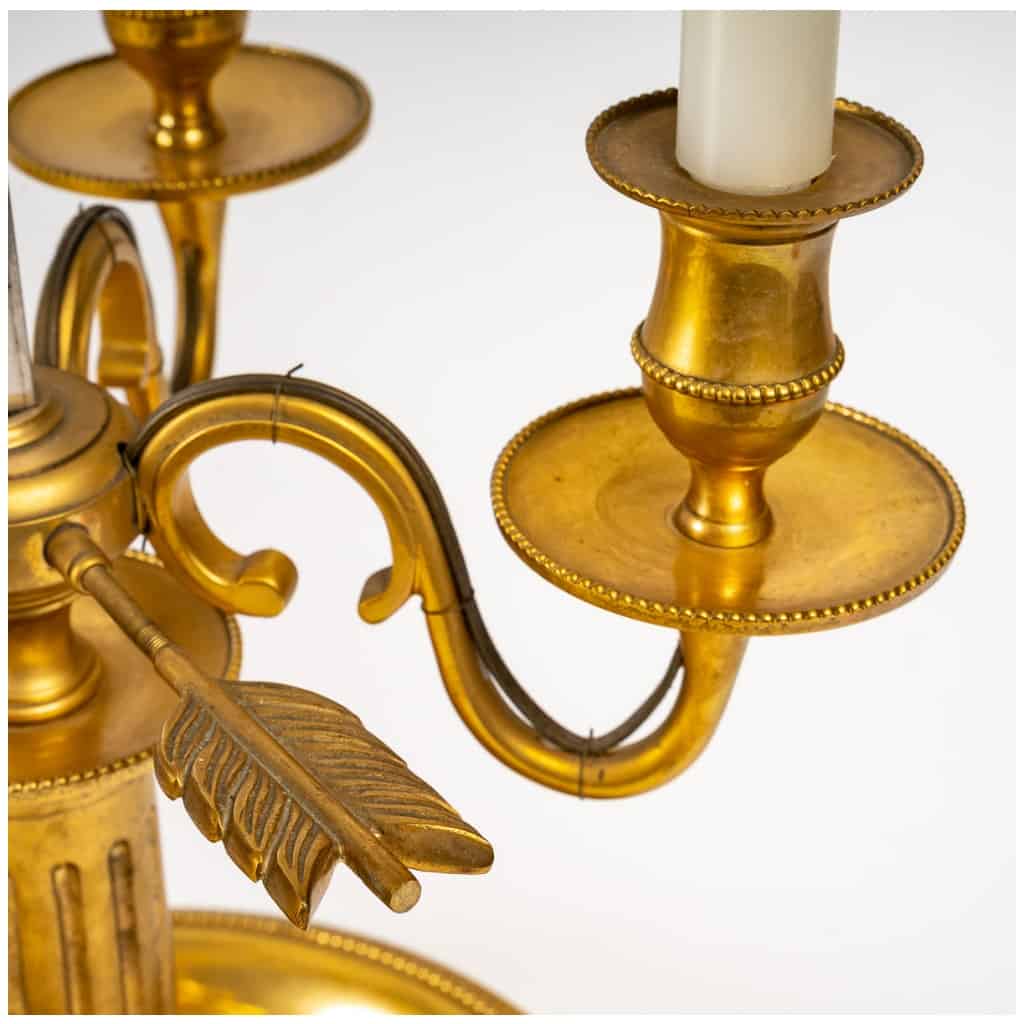 Grande lampe bouillotte en bronze doré de style Louis XVI. 7