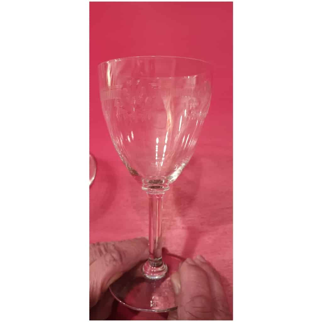 11 water glasses, 20 wine glasses from the Saint Louis crystal factory, Manon 5 model