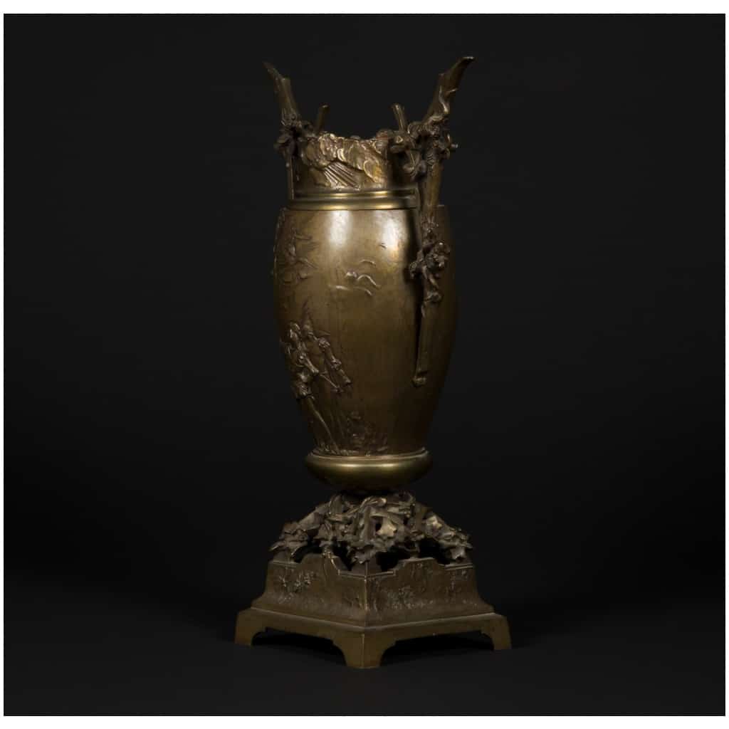 Vase « Mephistophélès » en bronze, XIXe 4