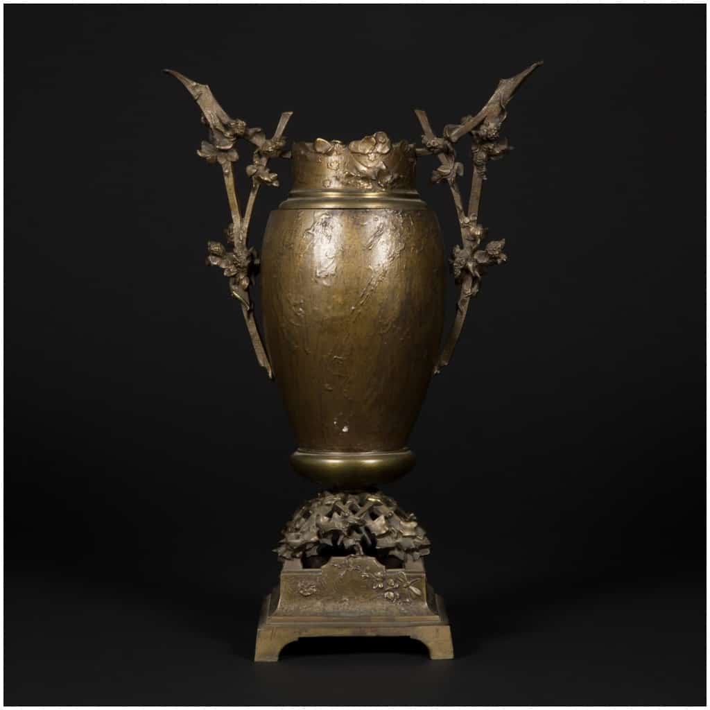 “Mephistopheles” vase in bronze, XIXe 6