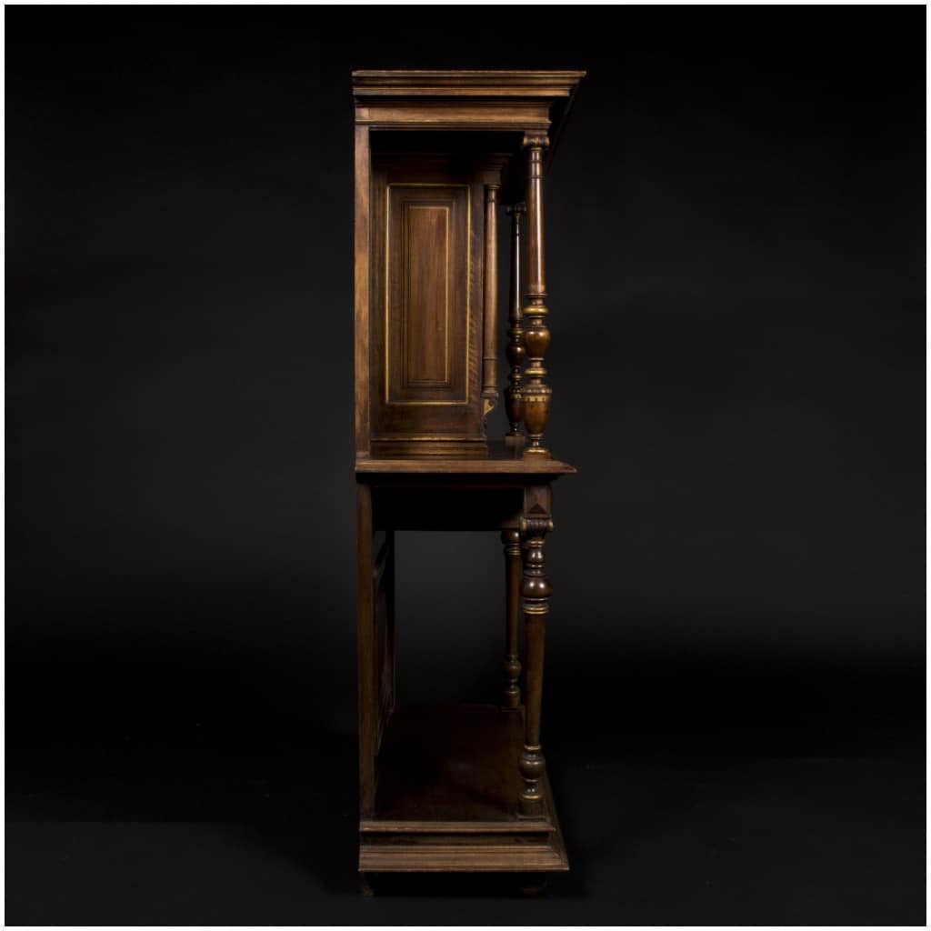 Cupid cabinet in carved and gilded walnut, XIXand 8
