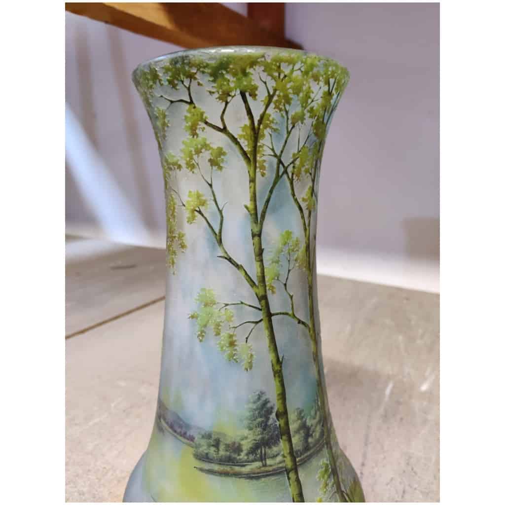 Daum Nancy: “Spring” Lake Landscape Vase 9