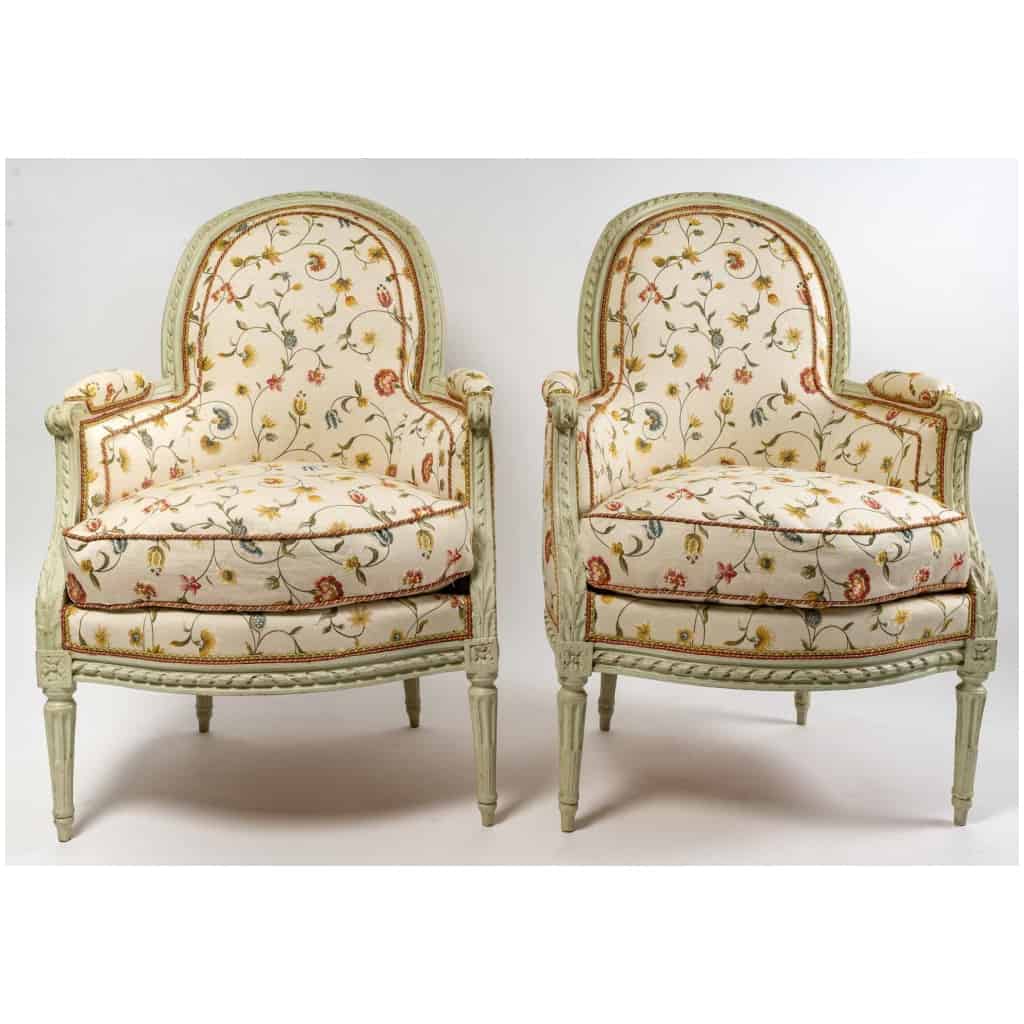 Claude Gorgu – Paire de Bergères en hêtre laqué époque Louis XVI vers 1790 provenant de l’Hôtel de Jarnac 3