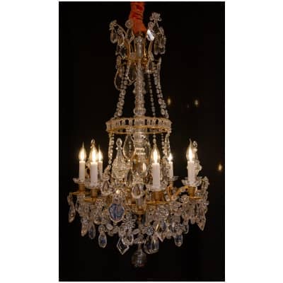 Lustre Marie-Antoinette de style Louis XVI en bronze ciselé et doré à décor de cristal signé Baccarat vers 1890