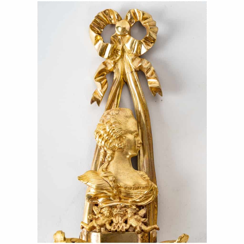 Pair of Louis period sconces XVI (1774 – 1793). 4