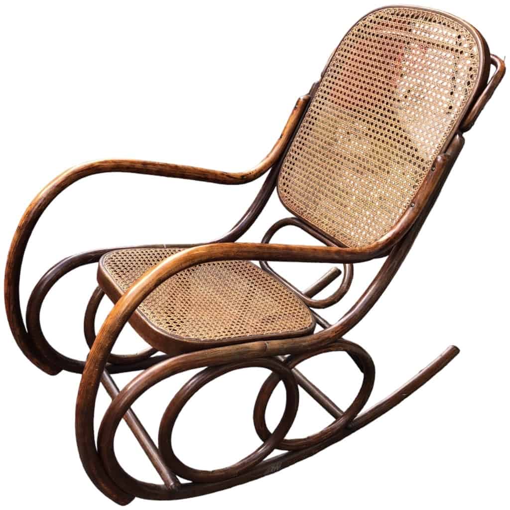 ROCKING CHAIR stamped Thonet in curved beech 1900. 3