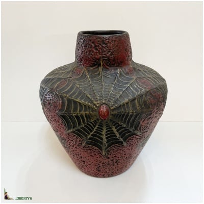 Art Nouveau sandstone vase decorated with cobwebs signed Josef Strnact, high. 23 cm, (Deb. XNUMXth)