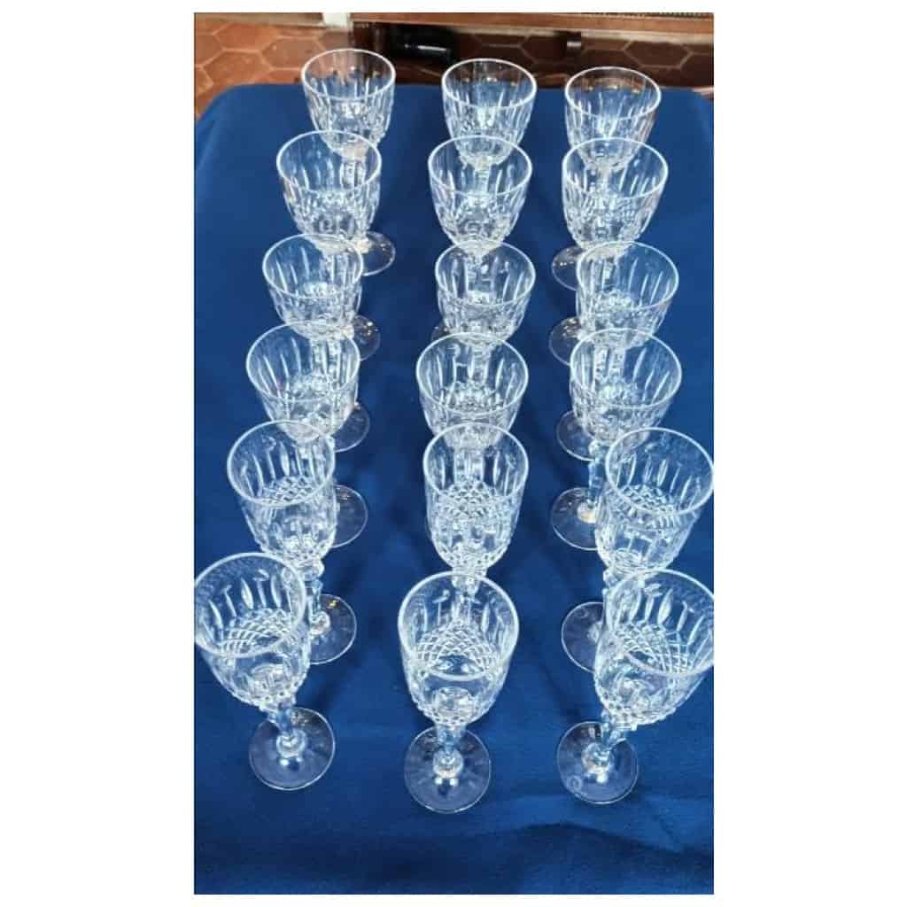 18 glasses in Lorraine crystal, beautiful model, price for the set 3