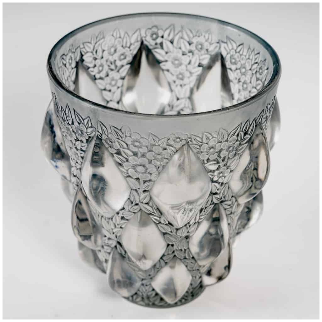 1927 René Lalique – Vase Rampillon Verre Blanc Patiné Bleu 5