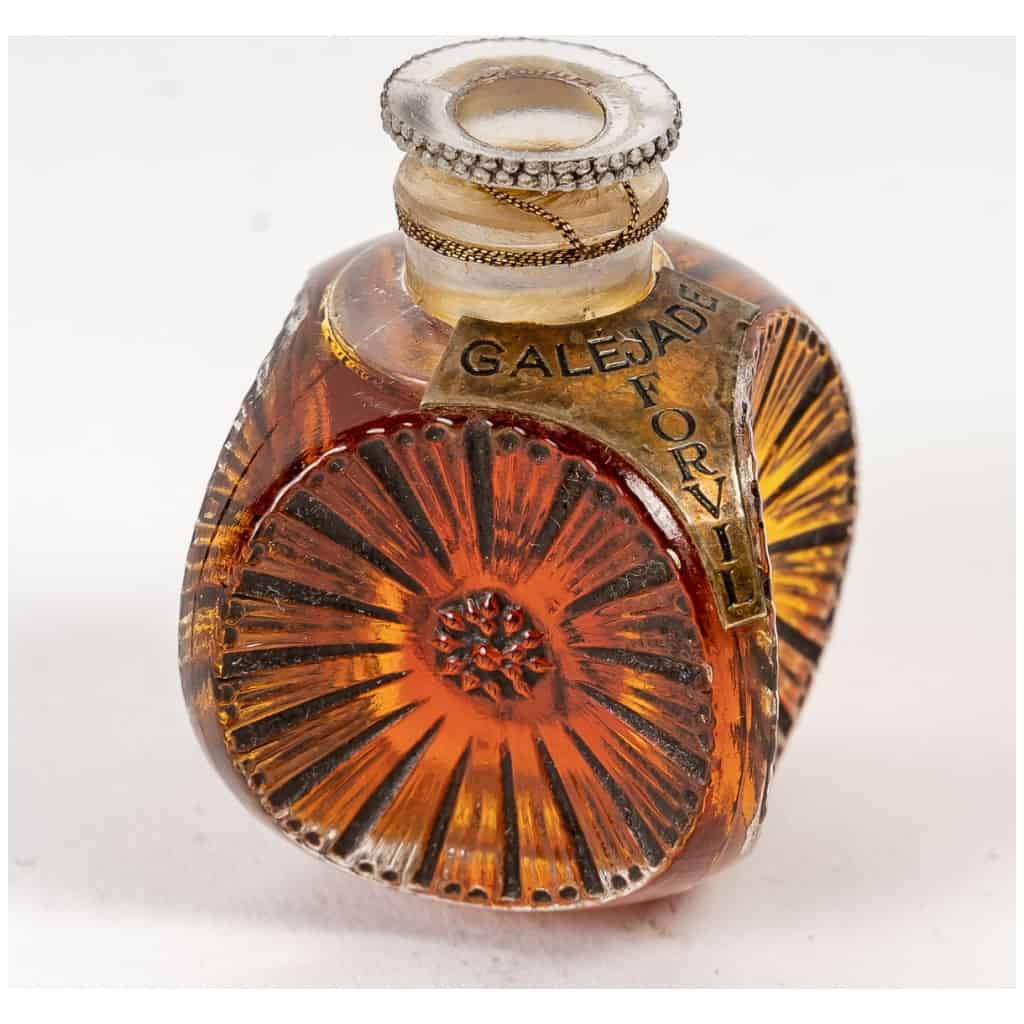 1922 René Lalique – Galéjade Bottle White Glass With Sepia Patina For Forvil 4
