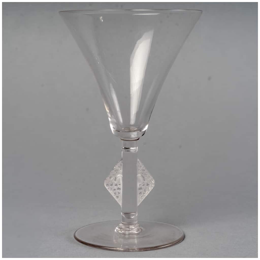 1924 René Lalique – Glass Service Savergne White Glass – 34 pieces 8