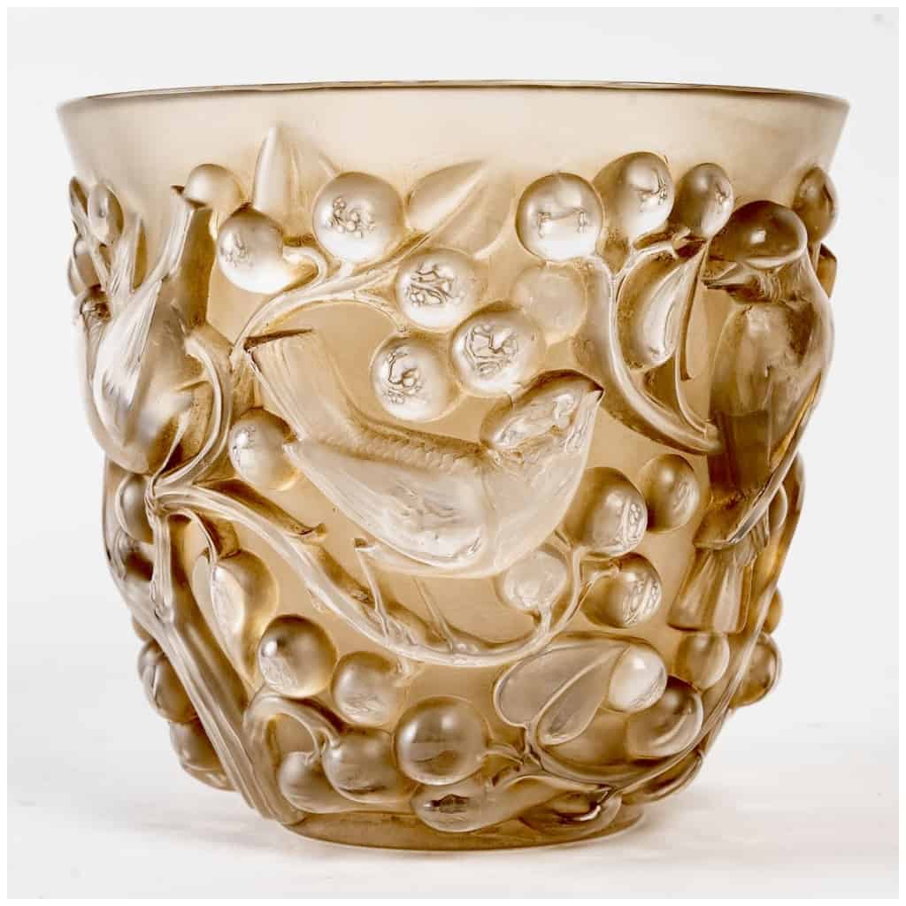1927 René Lalique – Vase Avallon Verre Blanc Patiné Sépia 4