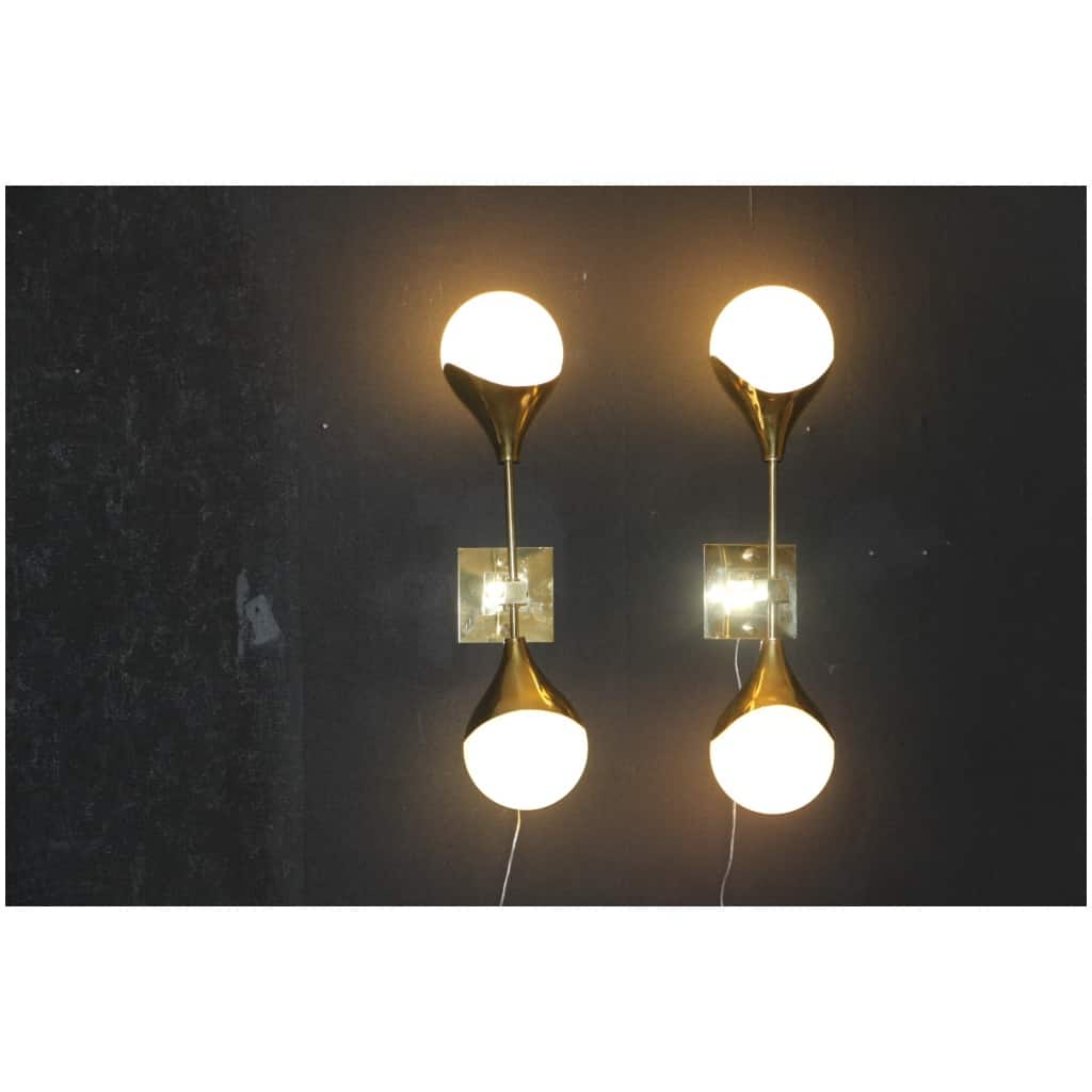 Pair of White Murano Glass and Brass Wall Sconces, Style Stilnovo 4