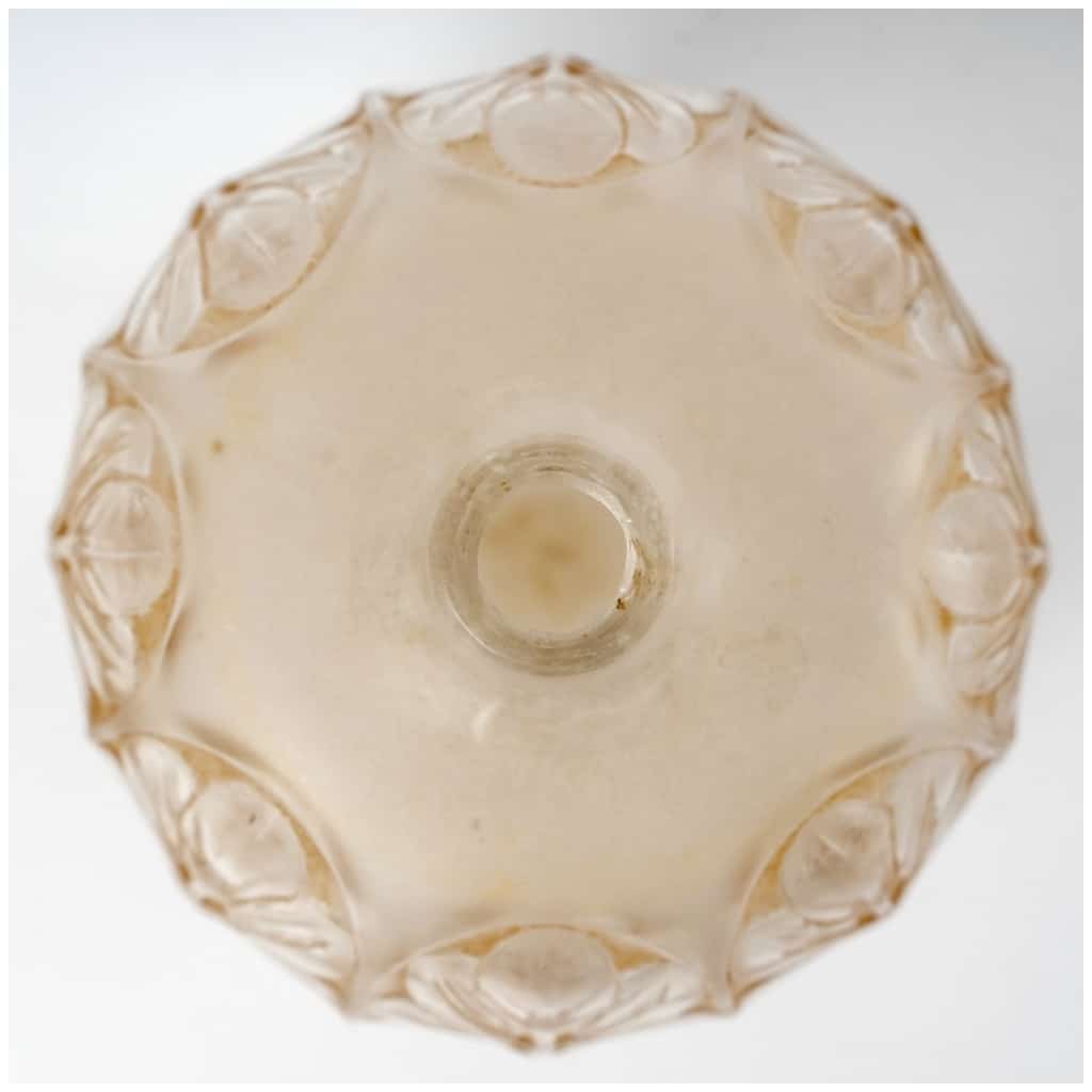 1924 René Lalique – Vase Tournai Verre Blanc Patiné Sépia 6