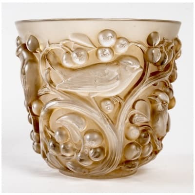 1927 René Lalique – Vase Avallon Verre Blanc Patiné Sépia